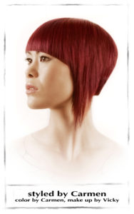 Hübsche Asiatische Frau mit gestuftem Bob Haarschnitt